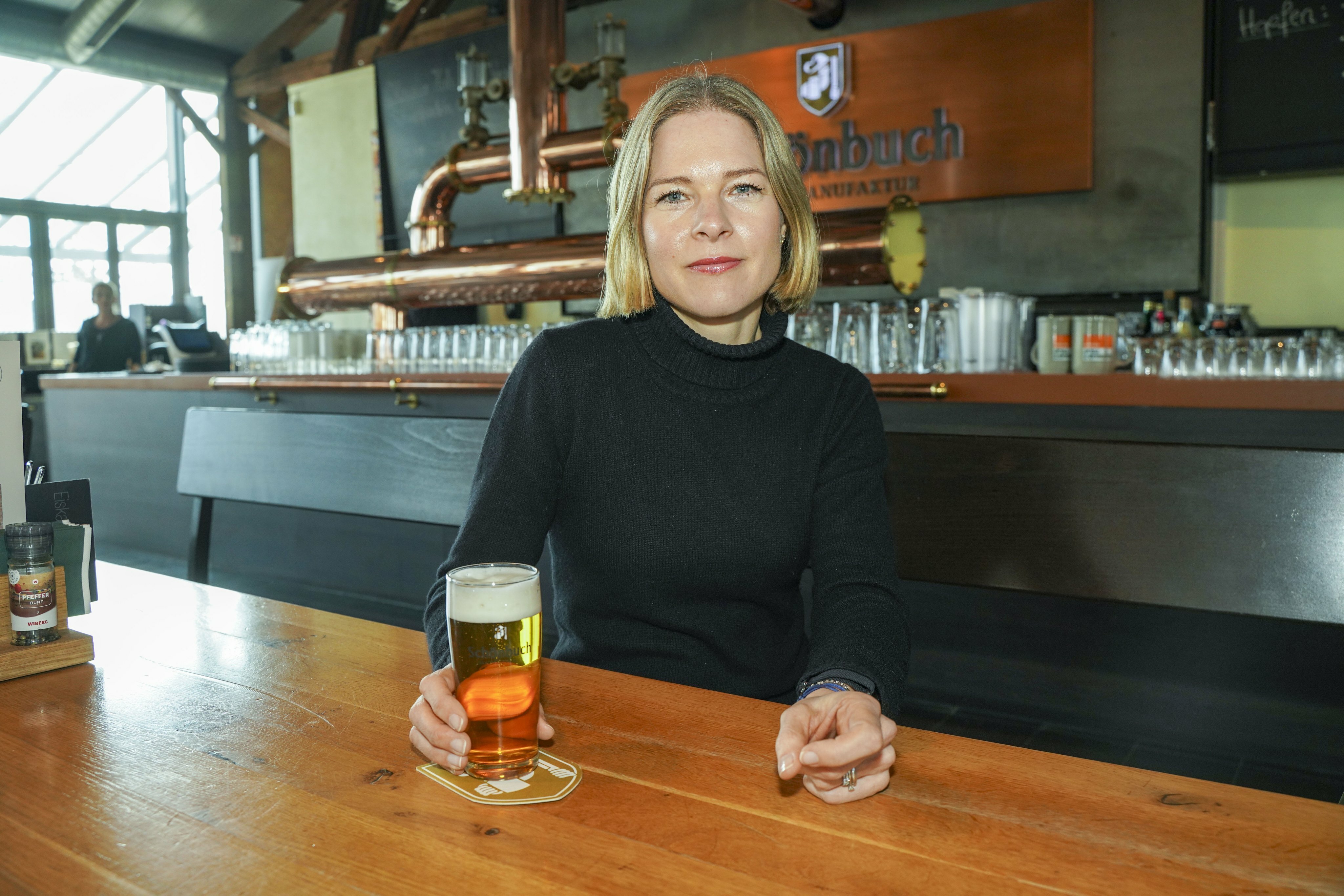 Braumanufaktur-Geschäftsführerin Tina Gatty im Böblinger Brauhaus.