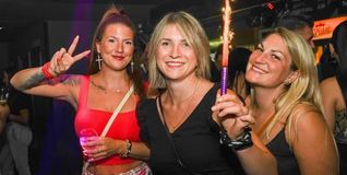 Im Sindelfinger Club Domo darf wieder gefeiert, gelacht und getanzt werden.