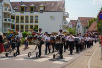 Großer Festumzug 150 Jahre Freiwillige Feuerwehr Maichingen.