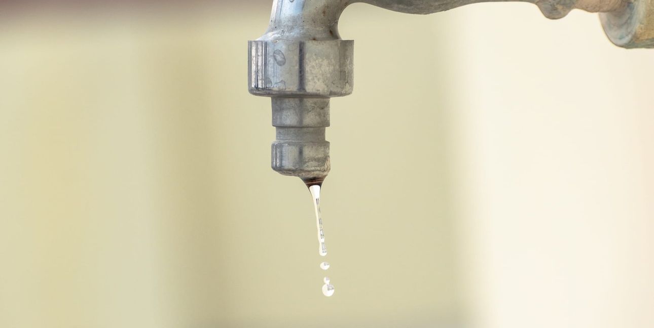 Tropfen für Tropfen: Das Landratsamt Böblingen ruft zum sorgsamen Umgang mit Wasser auf.