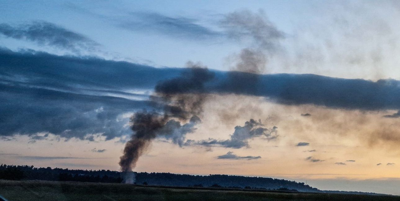 Die Rauchsäule war weit zu sehen.