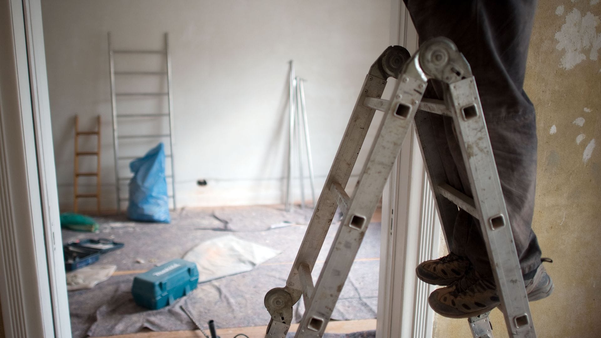 In Österreich übernimmt der Staat einen Teil der Handwerkerkosten. (Symbolbild)