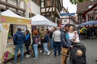 Buntes Treiben beim Sindelfinger Handwerkermarkt