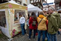 Buntes Treiben beim Sindelfinger Handwerkermarkt