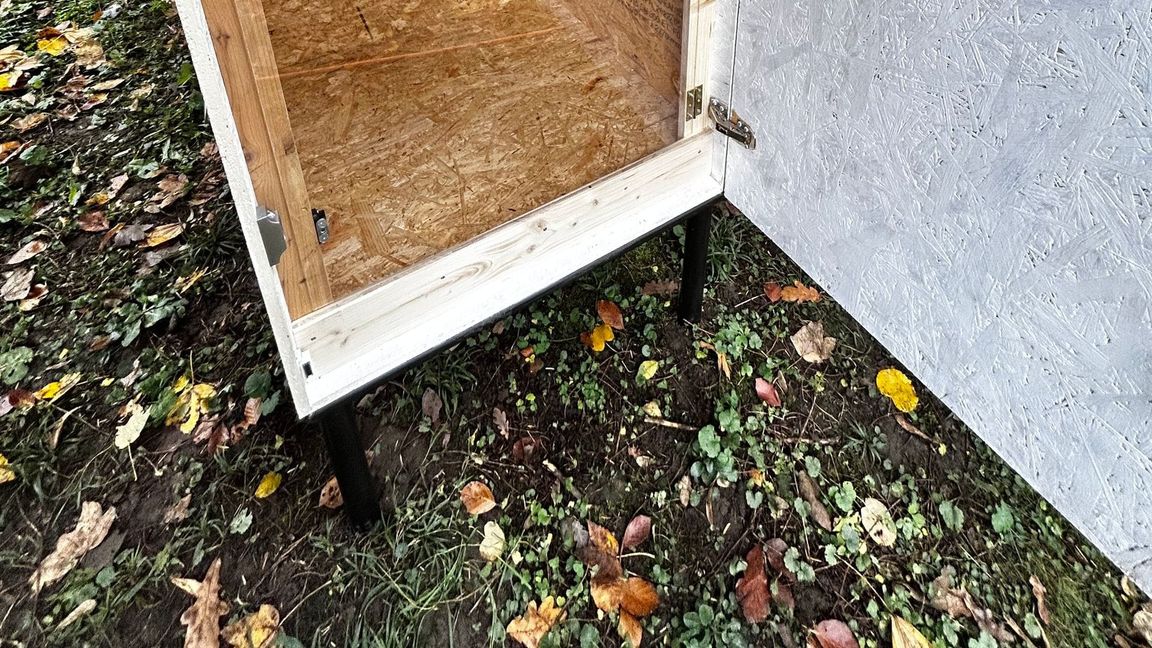 Wenn die Tür geschlossen wird, werden Tierschützer alarmiert.