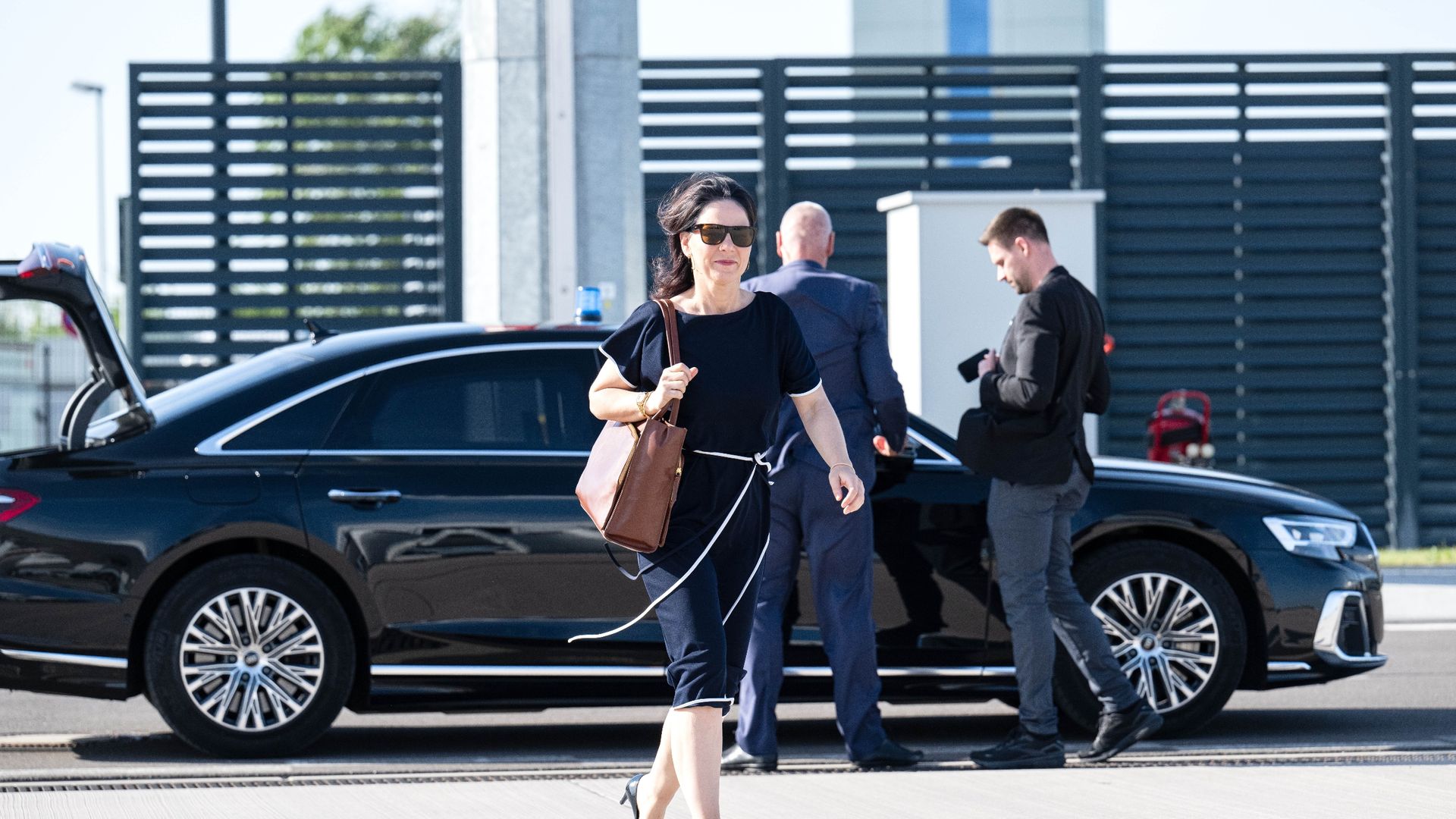 Im Mittelpunkt der einwöchigen Reise von Außenministerin Baerbock nach Australien, Neuseeland und Fidschi steht die Sicherheitspolitik und der Klimaschutz.