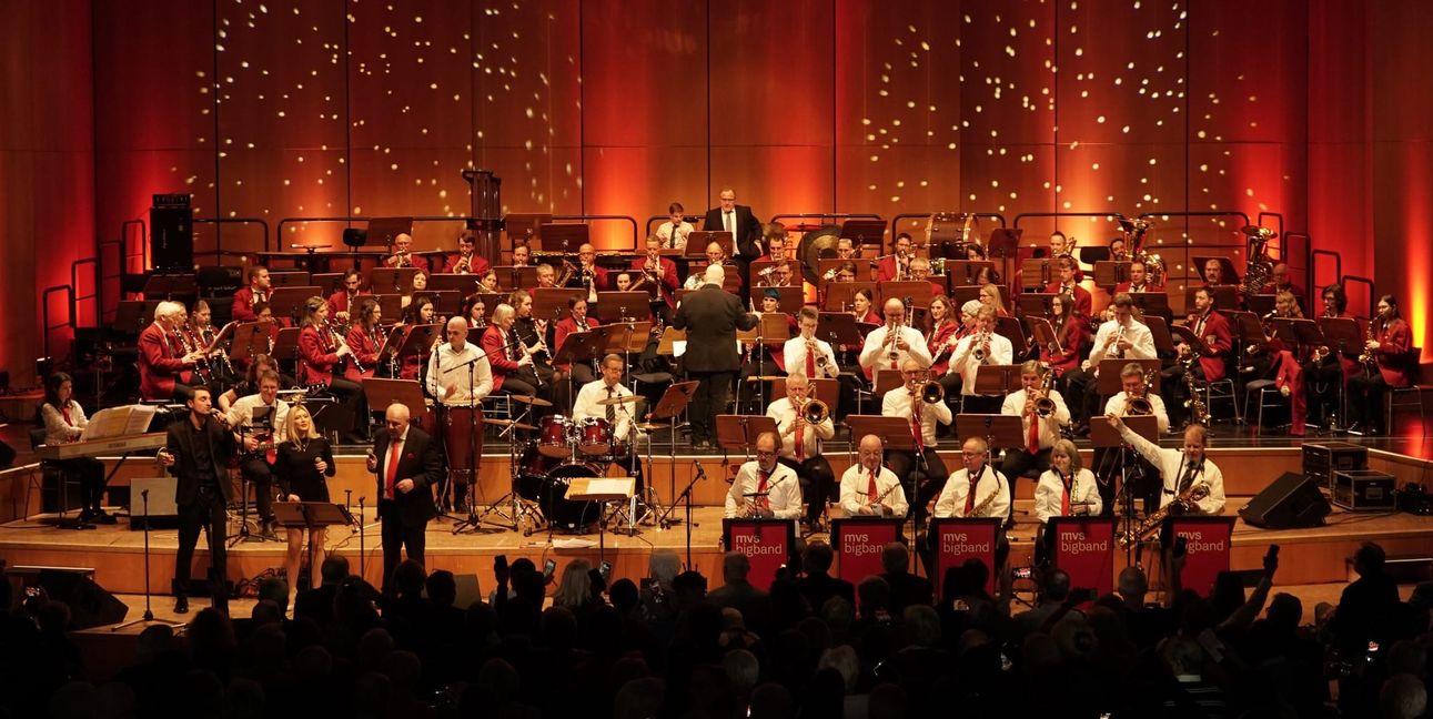 Das Sinfonische Blasorchester der Stadtkapelle und die MVS Bigband sind beim Weihnachtskonzert auch gemeinsam auf der Bühne zu erleben.