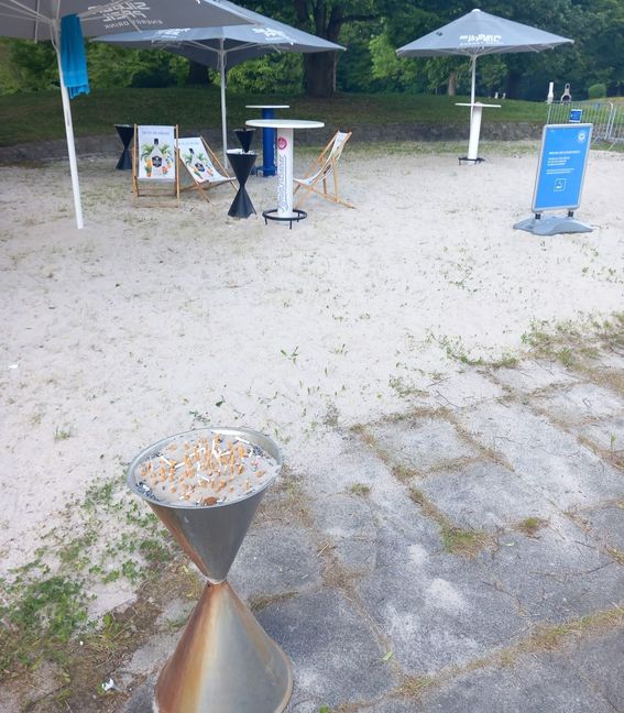 Der Raucherbereich am Nord-Kiosk.