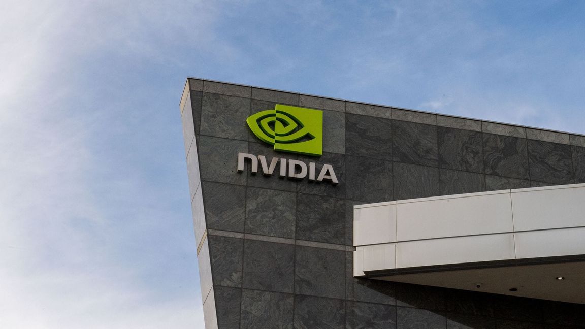 Mit den Geschäftszahlen übertraf Nvidia die Erwartungen der Börse, aber beim nächsten Chipsystem Blackwell steht noch Arbeit bevor. (Archivbild)
