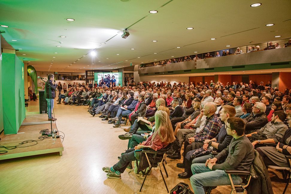 Volles Haus: Robert Habeck wird in Böblingen zum Politik-Magneten. Bild: fotoknobi