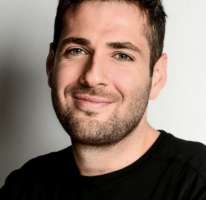 So präsentiert sich Ryyan Alshebel auf seiner Homepage. Bild: z