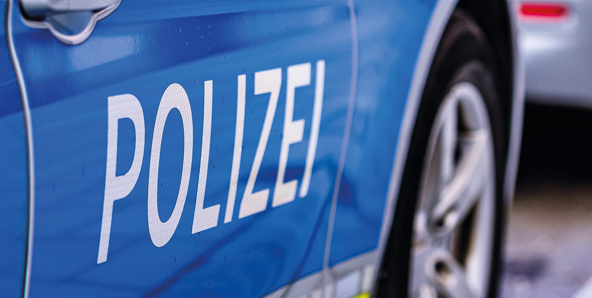 Die Polizei bittet Zeugen, sich zu melden.