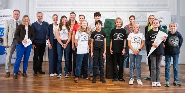 Das Stiftsgymnasium Sindelfingen ist mit seinem Nachhaltigkeitsprojekt „StiftsGrün“ für den Würth Bildungspreis 2026 nominiert.Bild: Würth/Peter Petter