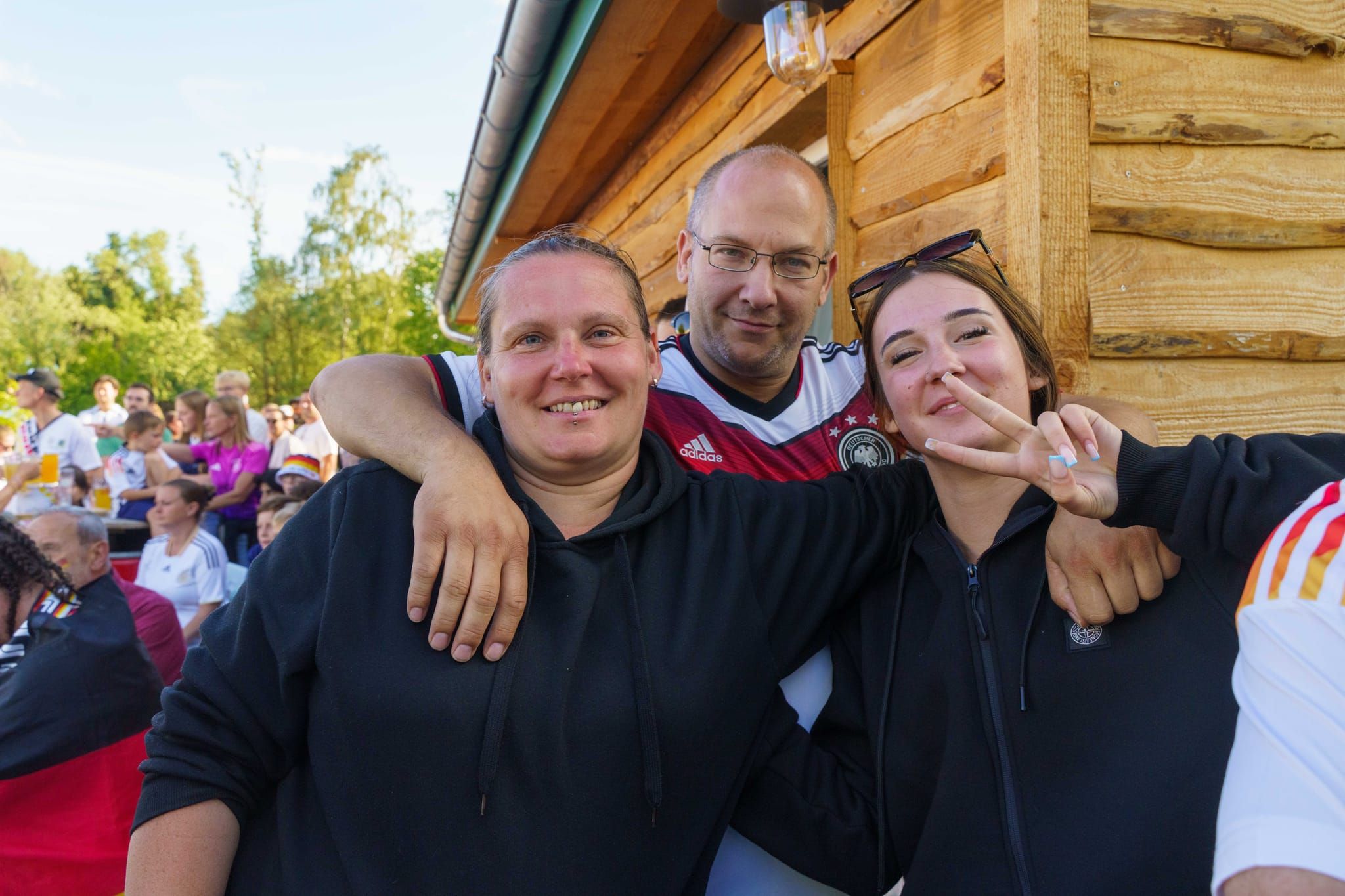 Fußball pur im Sindelfinger Hopfengarten. Der deutsche WM-Auftat gegen Curaçao.