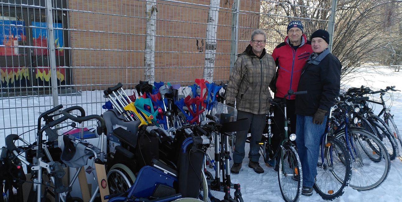 Von links: Eckart Schuler, Thomas Geisser und Victor Savenko von der Selbsthilfe-Fahrradwerkstatt.