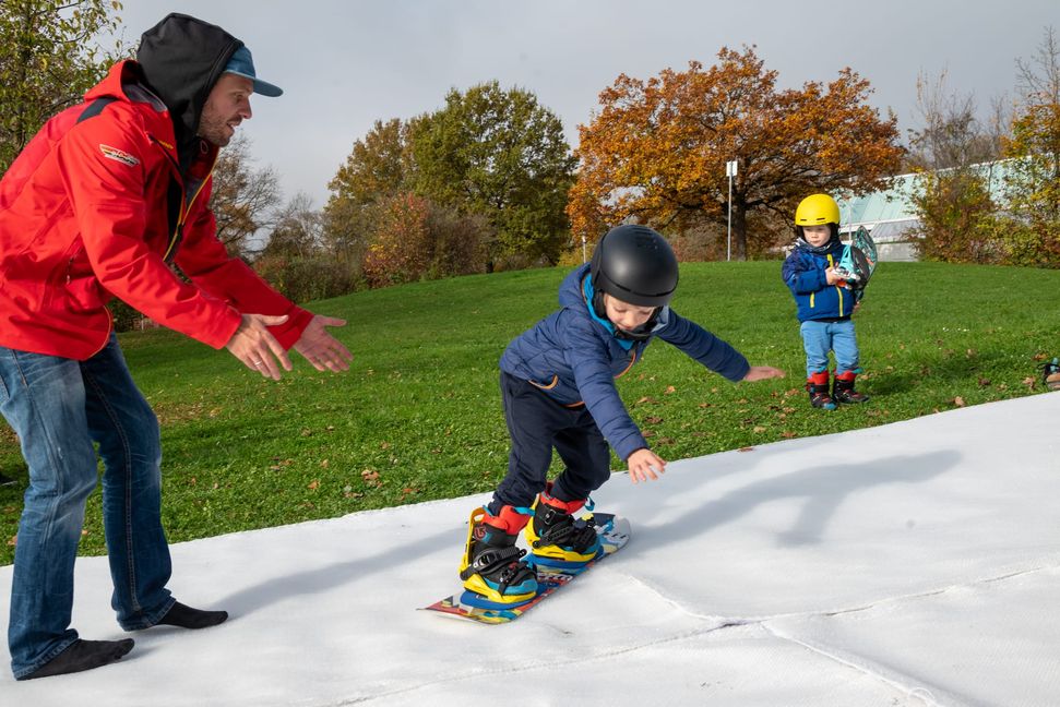 Auch zum Snowboarden ist die Piste geeignet.