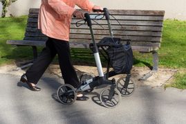 Die Rollatoren könnten instabil sein (Symbolbild).