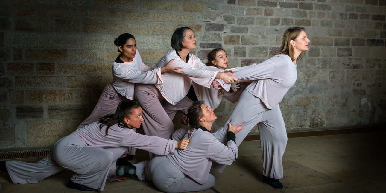 Biennale: Das Andas Tanzensemble.