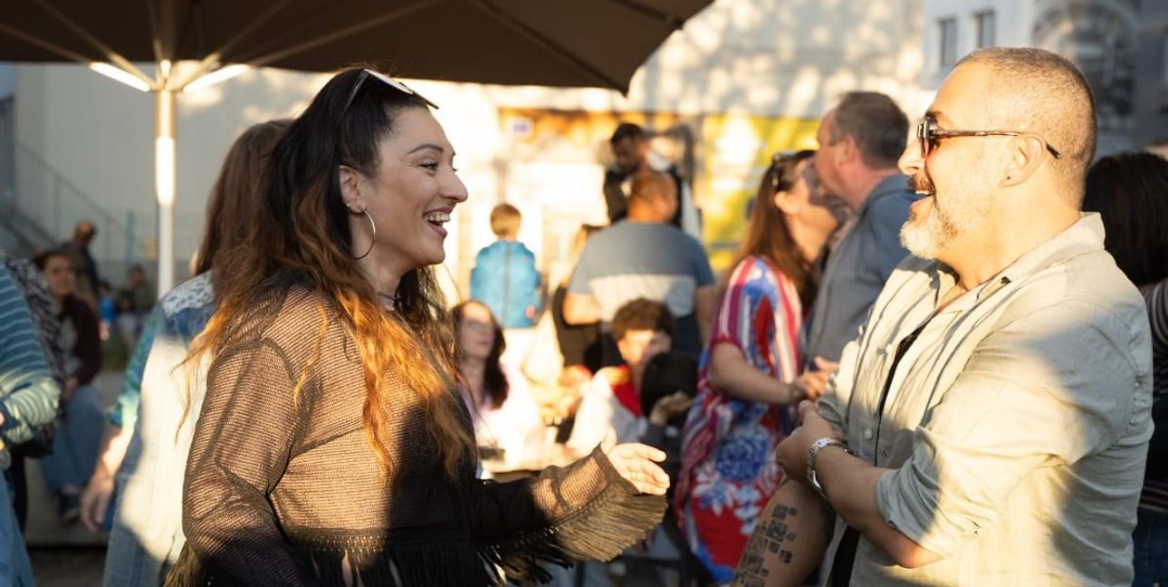 Salsa auf dem Grünen Platz.