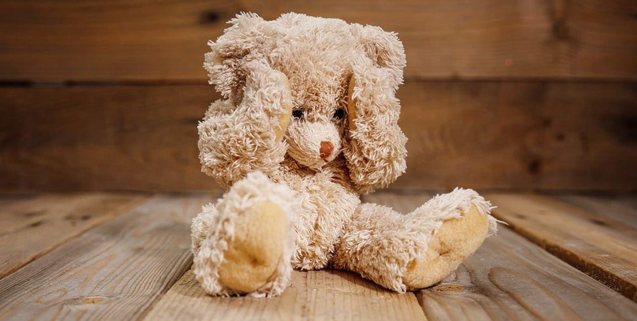 Der Angeklagte bestreitet lediglich einen der Vorwürfe.