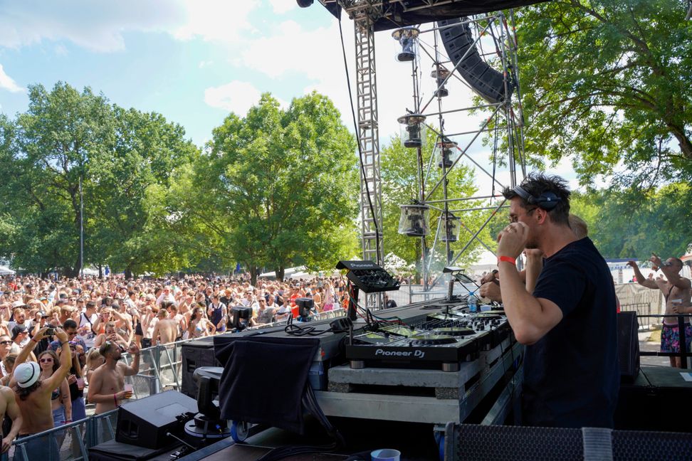 15 000 Besucher, fröhliche Stimmung, kaum Beschwerden von Anwohnern: Das war das Wet Open Air Festival 2022. Bild: Dettenmeyer/A