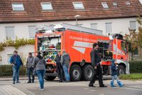 Zahlreiche Besucher nutzten das sonnige Herbstwetter, um einen Blick hinter die Kulissen der Feuerwehr zu werfen.
