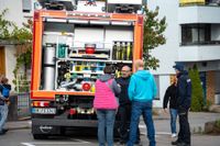 Zahlreiche Besucher nutzten das sonnige Herbstwetter, um einen Blick hinter die Kulissen der Feuerwehr zu werfen.
