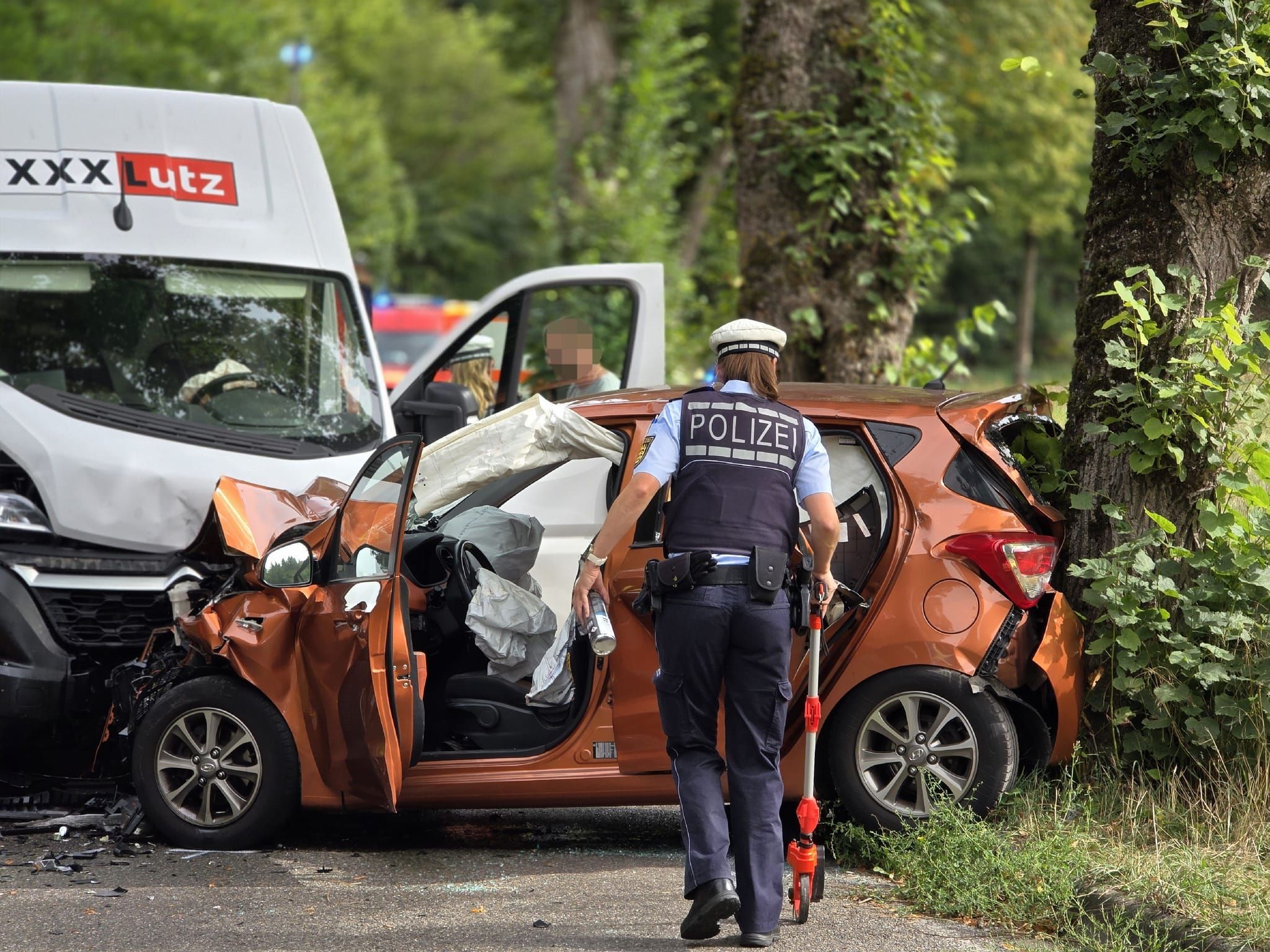 Unfall zwischen Aidlingen und Ehningen.