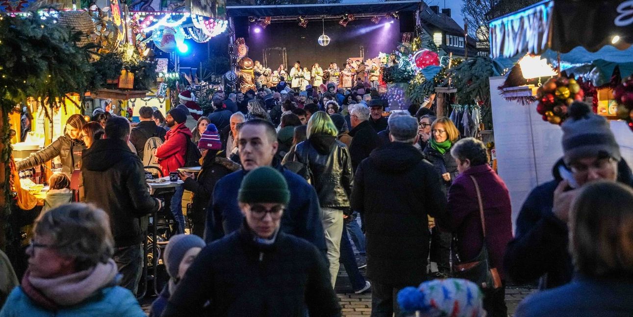 Der Adventszauber auf dem Böblinger Marktplatz hat bis Sonntagabend geöffnet.