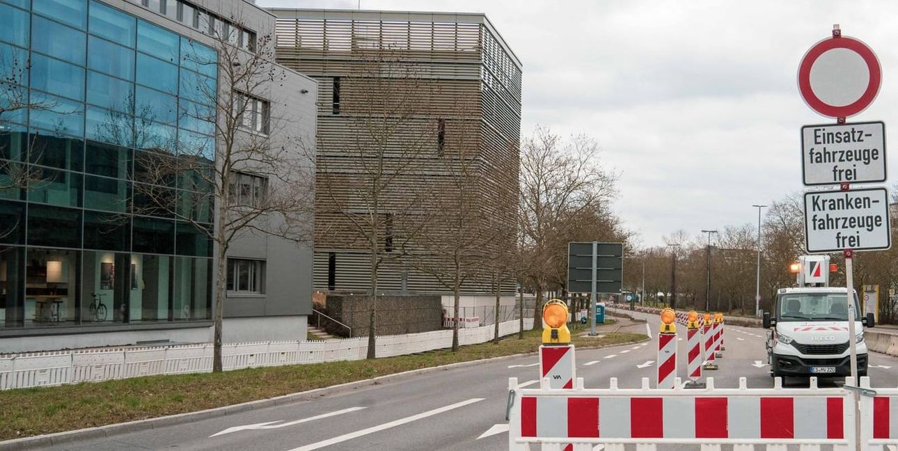 Anfang März: Der Abschnitt der Calwer Straße zwischen Plana-Kreuzung und Johann-Schütte-Straße ist dicht. Der Umbau ist eine der zwei großen Baustellen in Böblingen, die dieses Jahr auf dem Plan stehen.