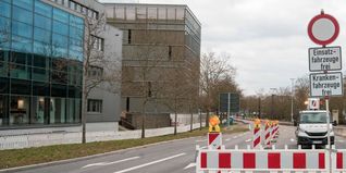 Anfang März: Der Abschnitt der Calwer Straße zwischen Plana-Kreuzung und Johann-Schütte-Straße ist dicht. Der Umbau ist eine der zwei großen Baustellen in Böblingen, die dieses Jahr auf dem Plan stehen.