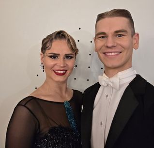 Daphne Fischer Schorpp und Marvin Fischer vom TSC Rot-Weiß Böblingen präsentierten sich bei den Deutschen Meisterschaften in Berlin in guter Form.