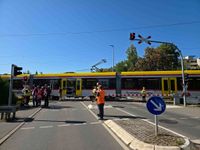 Am Südbahnhof in Böblingen wurde eine Person von einer Schönbuchbahn erfasst und schwer verletzt.