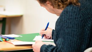 Sind die Prüfungen an Schulen in Baden-Württemberg in Zeiten von KI noch zeitgemäß?