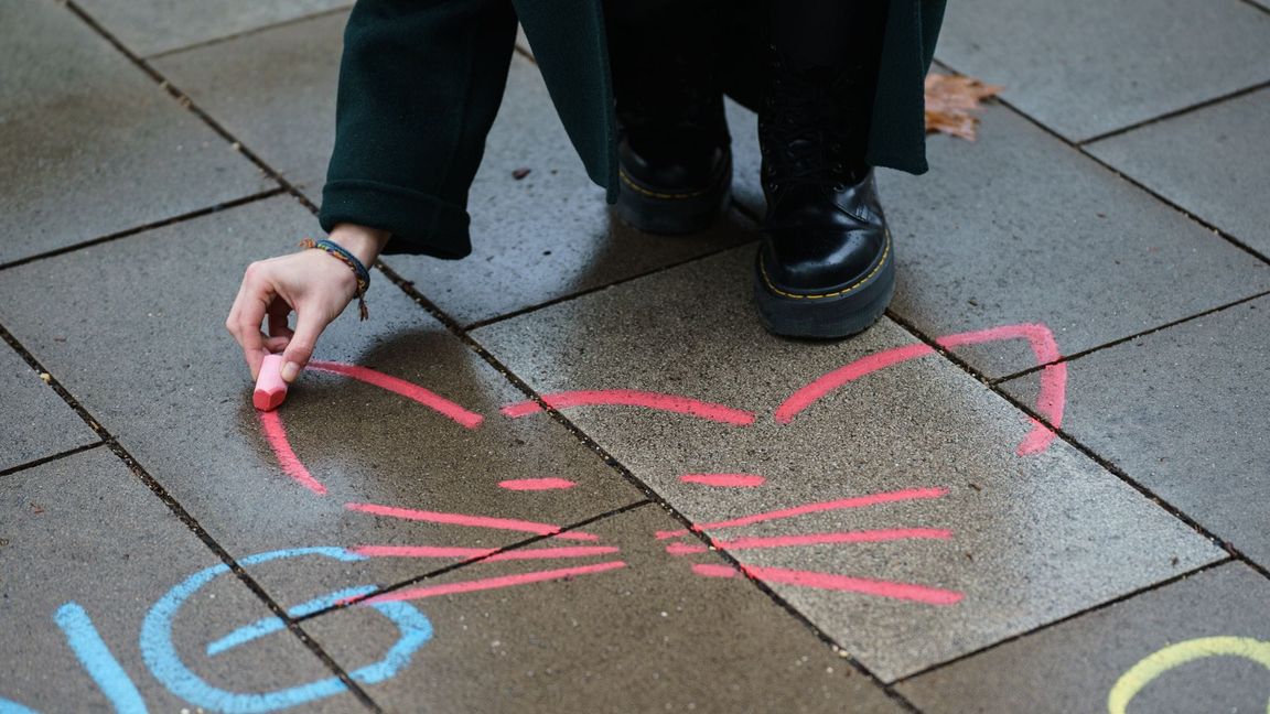 Verbale sexuelle Belästigung will die SPD-Bundestagsfraktion strafbar machen. (Symbolbild)