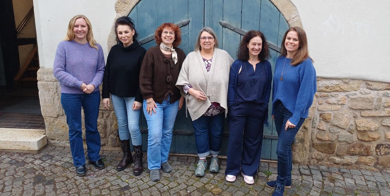 Das Foto zeigt einen Teil des engagiertes HdF-Teams (von links): Annika Müller, Senka Grosic, Eva Schaber, Gaby Gettler, Sabine Wagner und Tanja Holl.