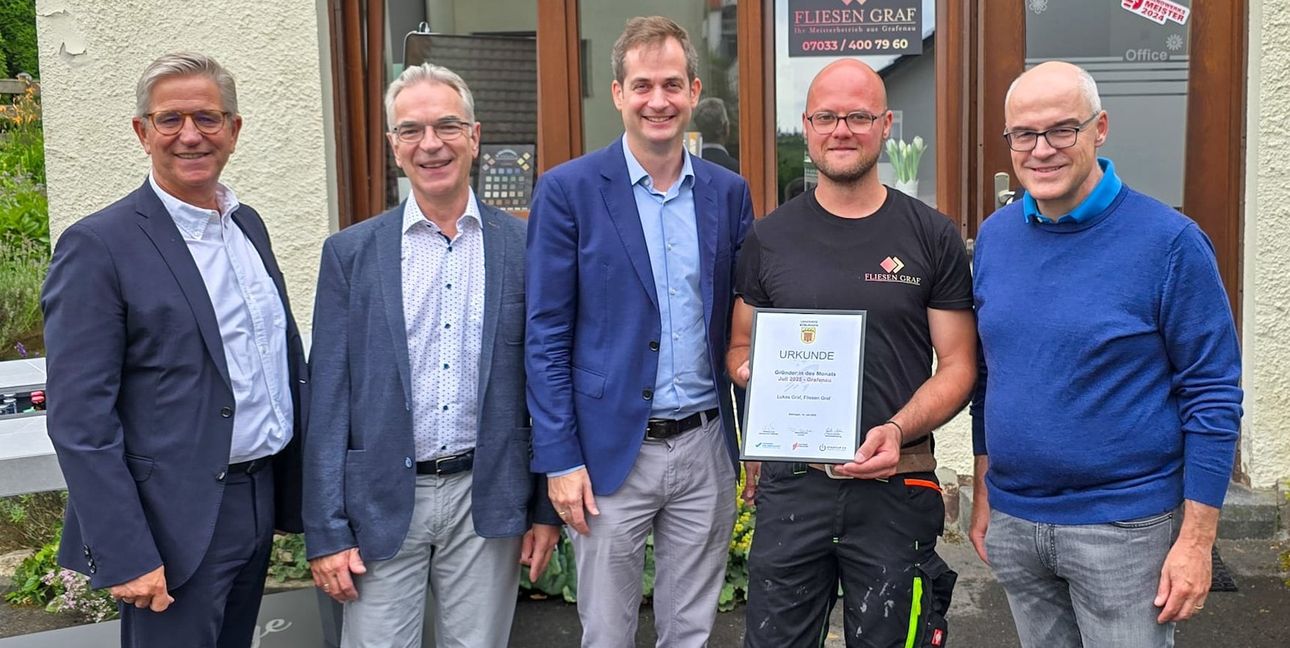 Von links: Martin Wieder, Andreas Heilemann, Dr. Sascha Meßmer, Lukas Graf, Bürgermeister Martin Thüringer.