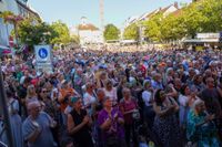 Beste Stimmung bei "Sindelfingen rockt" mit den Songs der Beatles und der Gruppe Help!