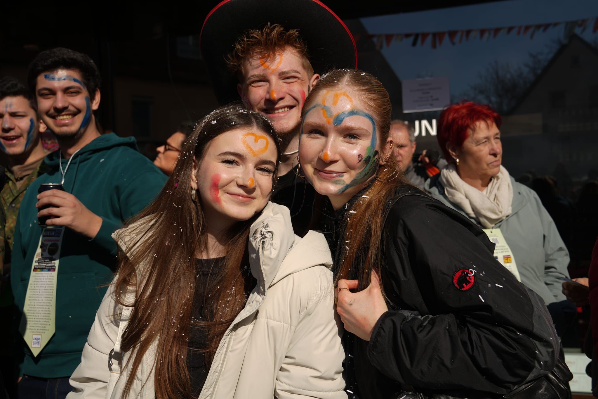 Narren, Hexen und tolle Stimmung beim Böblinger Rosenmontagsumzug.