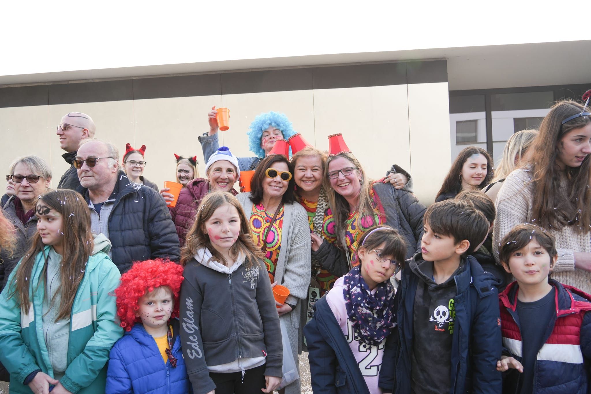 Narren, Hexen und tolle Stimmung beim Böblinger Rosenmontagsumzug.