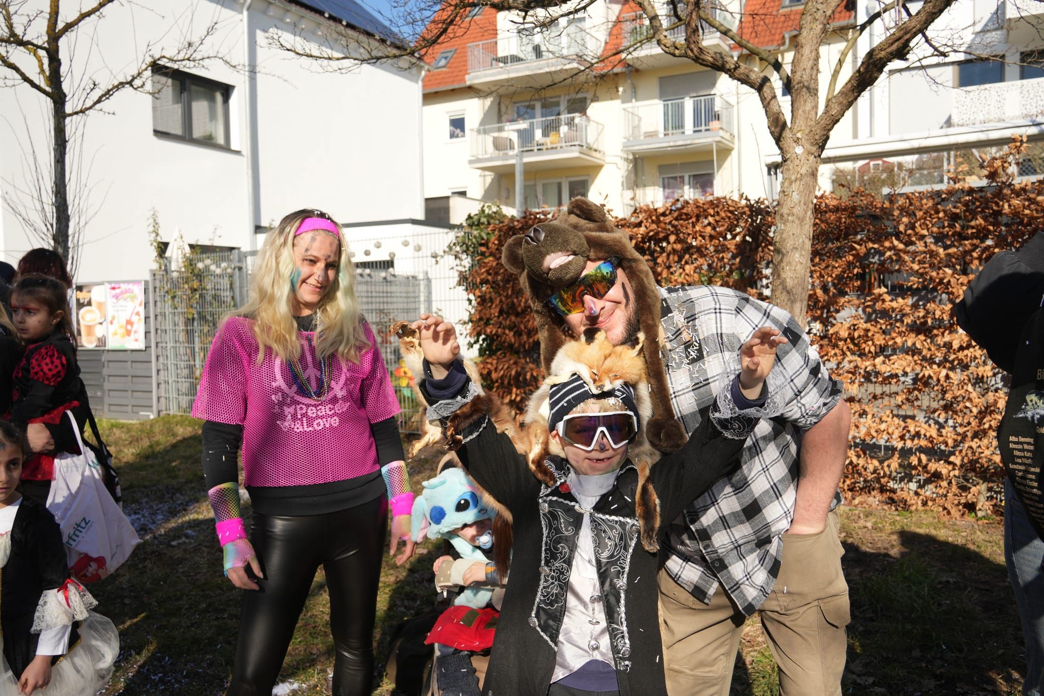 Narren, Hexen und tolle Stimmung beim Böblinger Rosenmontagsumzug.