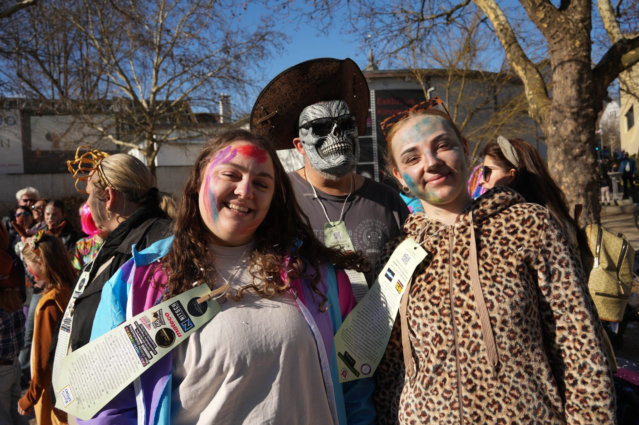 Narren, Hexen und tolle Stimmung beim Böblinger Rosenmontagsumzug.