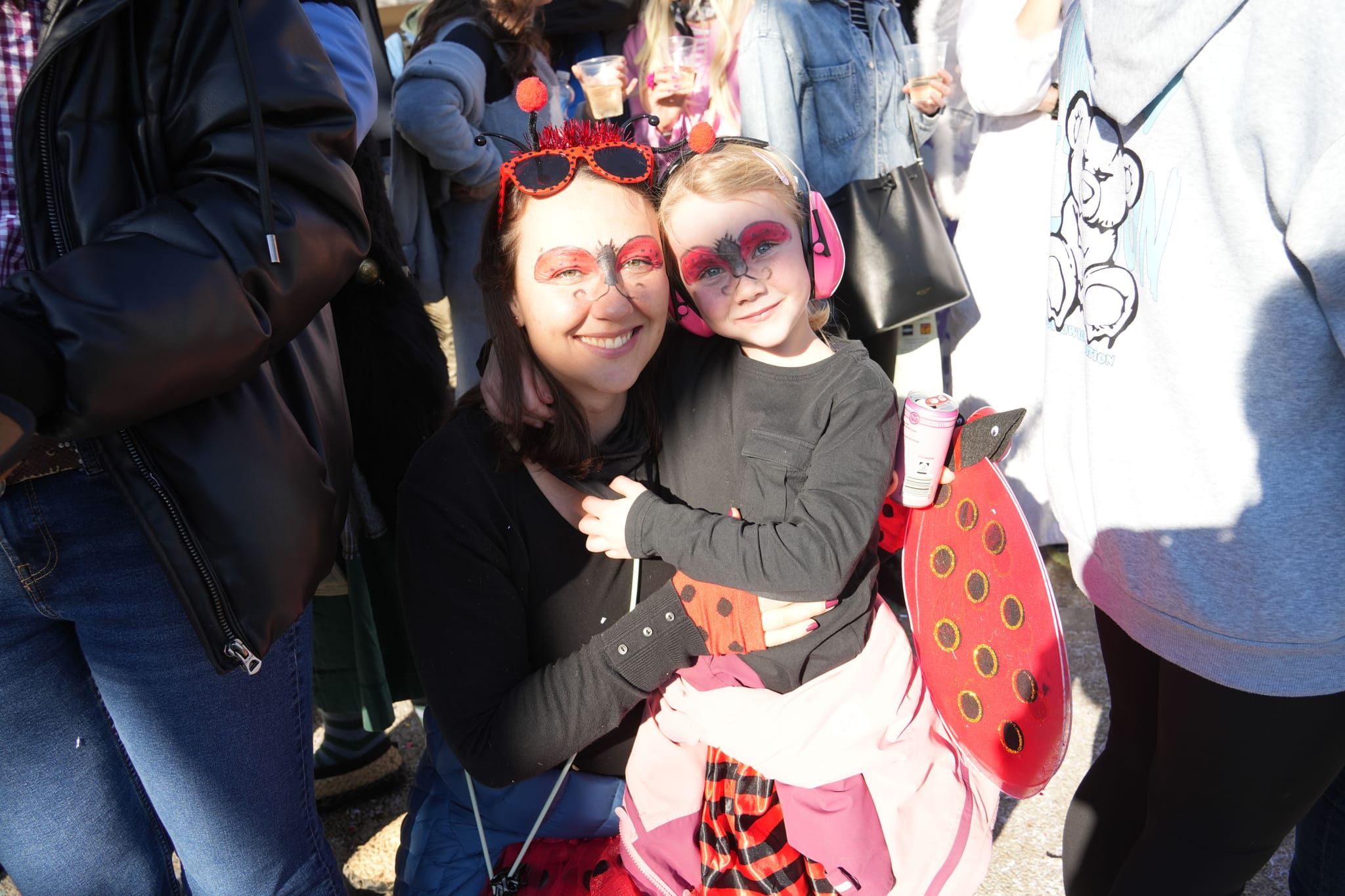 Narren, Hexen und tolle Stimmung beim Böblinger Rosenmontagsumzug.