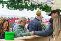 Der Erbsenteintopf zugunsten von "Nachbarn in Not" gehört zur guten Tradition auf dem Sindelfinger Weihanchtsmarkt.