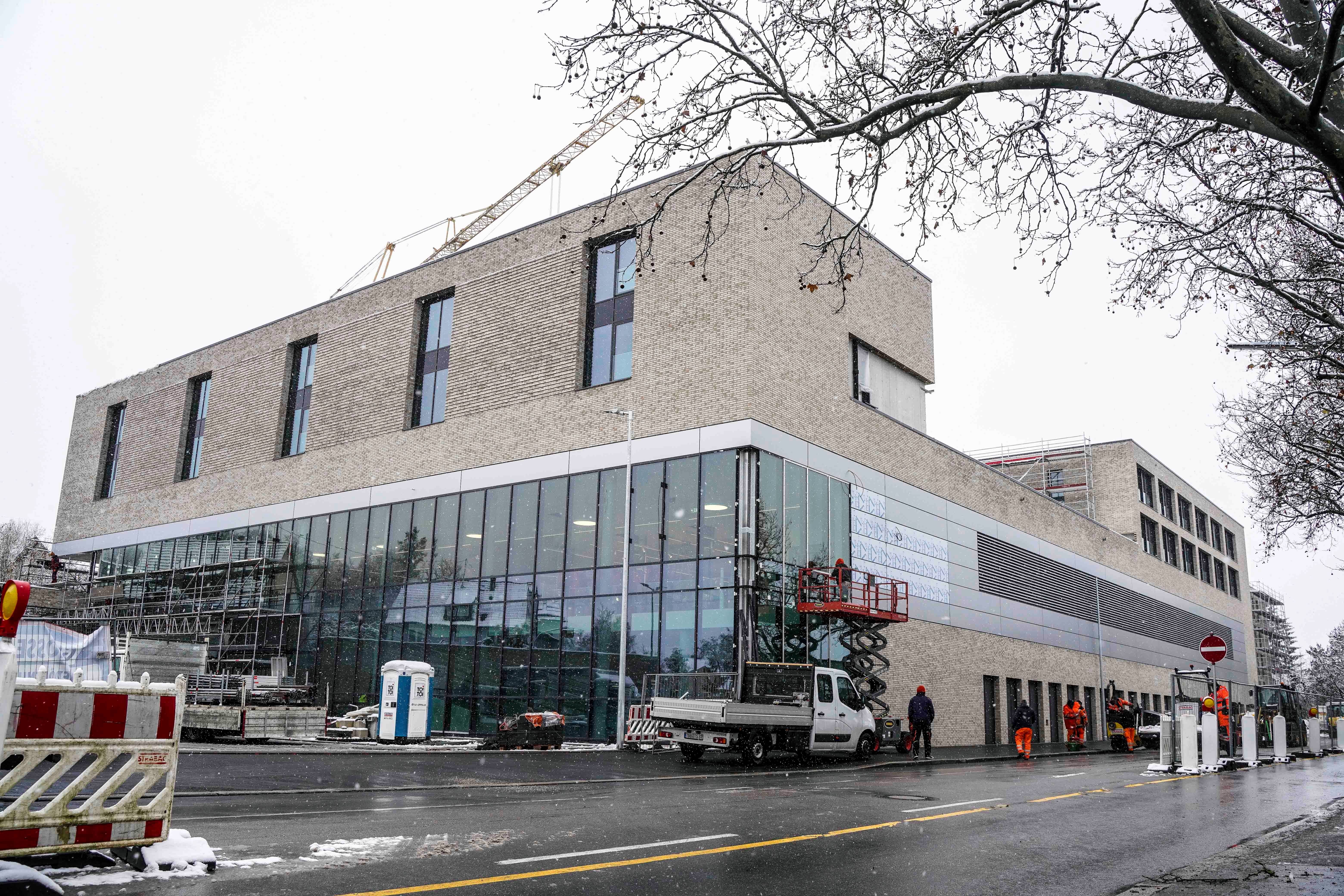 Am Donnerstag öffnen sich erstmals die Türen der neuen Lidl-Metropolfiliale in der Mahdentalstraße. Bild: Dettenmeyer