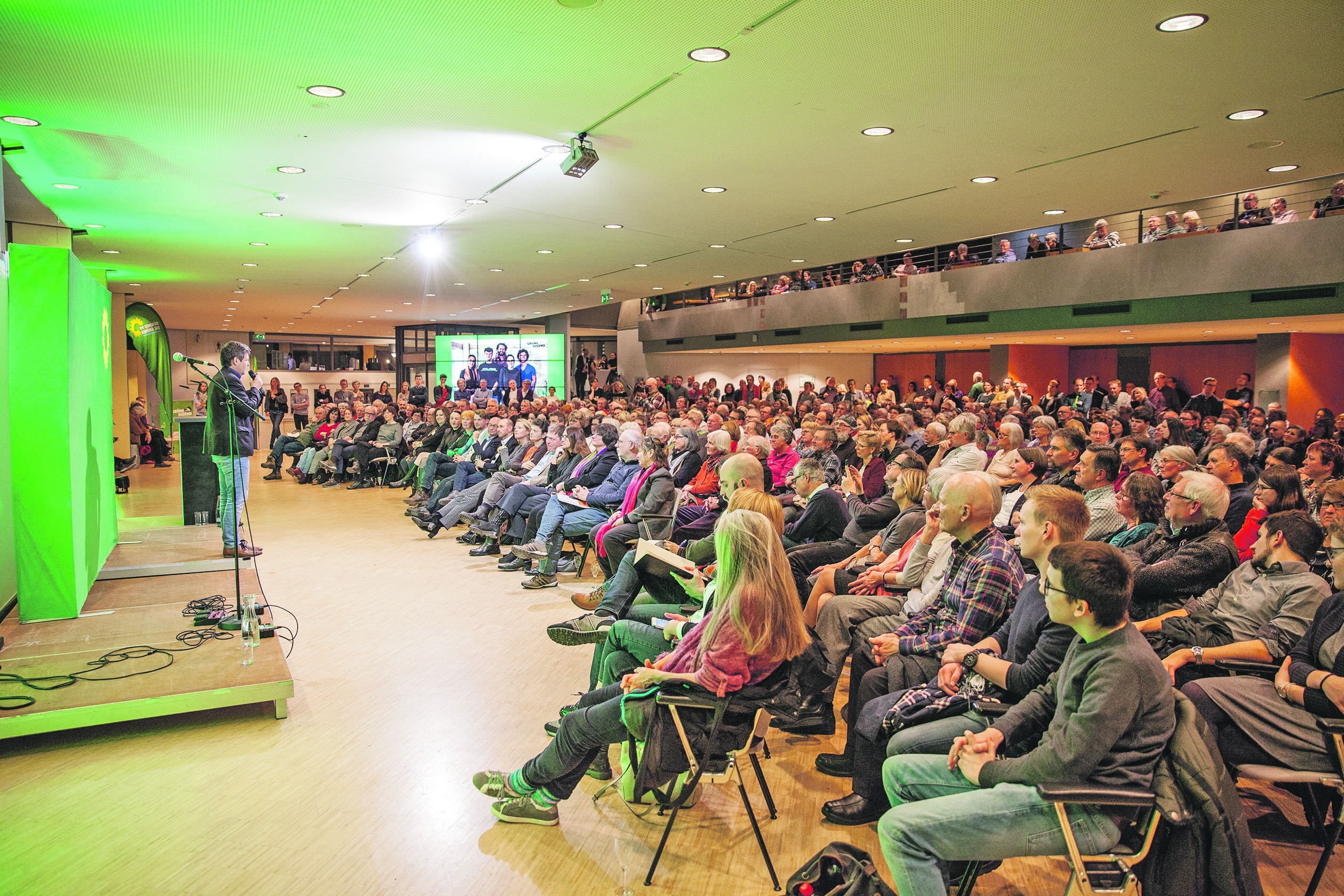 Volles Haus: Robert Habeck wird in Böblingen zum Politik-Magneten. Bilder: fotoknobi