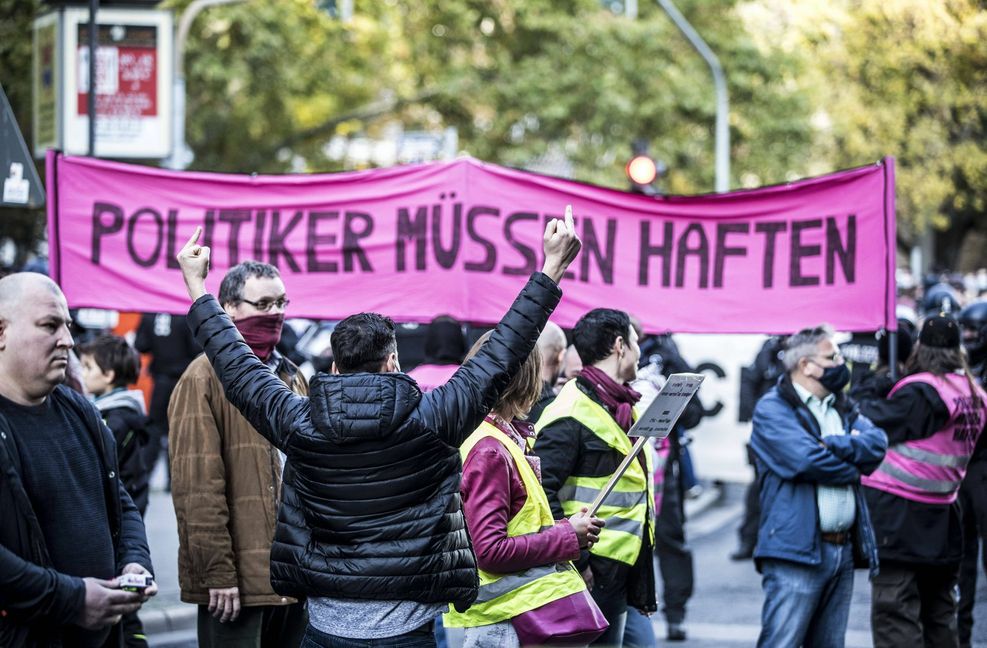 Querdenker bei einer Demonstration gegen Coronamaßnahmen