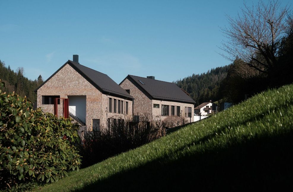 Das Stammhaus musste nach dem Brand neu gebaut werden.