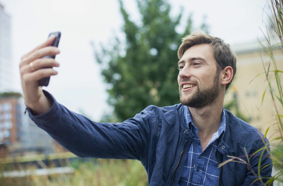 Narzissmus ist ein umstrittener Begriff – viele halten selbstbewusste Menschen schon für ausgemachte Narzissten.