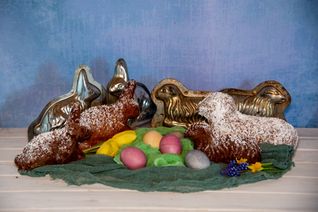 Hase, Lamm und Eier - das Dreigestirn auf der österlichen Tafel.      Bild: Nüßle